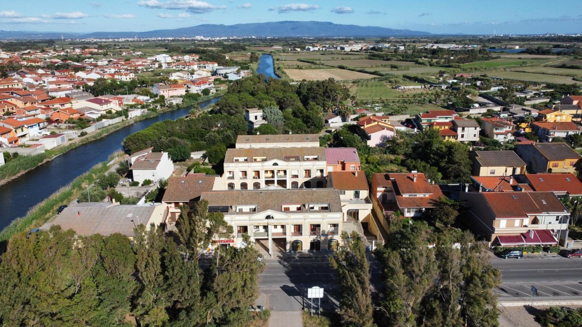 Casa Beatrice Lägenhet Càbras Exteriör bild